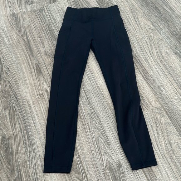 Lululemon crop leggings - Picture 1 of 4